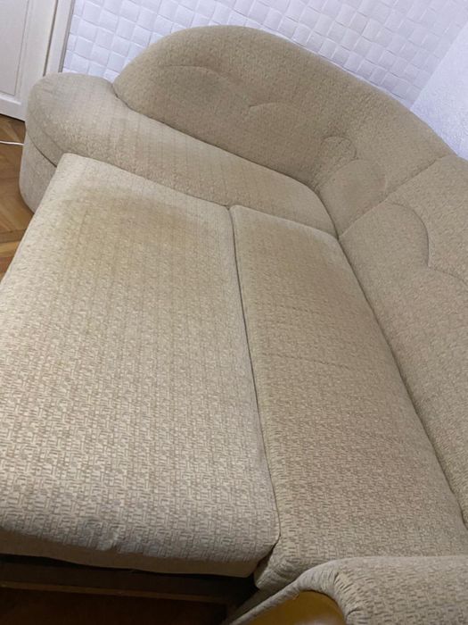 Colțar extensibil cu ladă depozitare – stare foarte bună – 600 lei