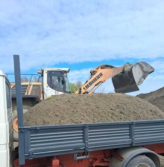 Servicii de transport, nisip, balast, lemne pentru foc