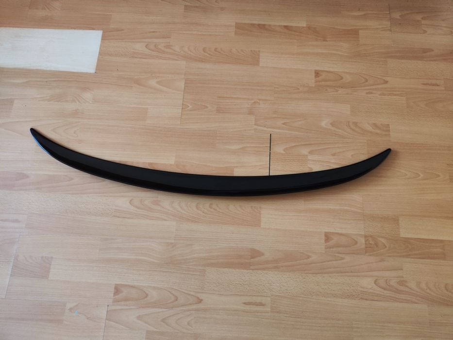 Eleron lip codită portbagaj BMW Seria 3 F30 / F31 (2012-2016), design P style  negru lucios plastic abs