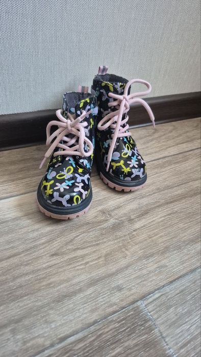 Ботинки для девочки