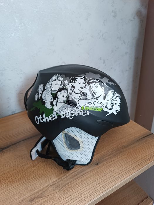 Ски каска размер М 54-57 см