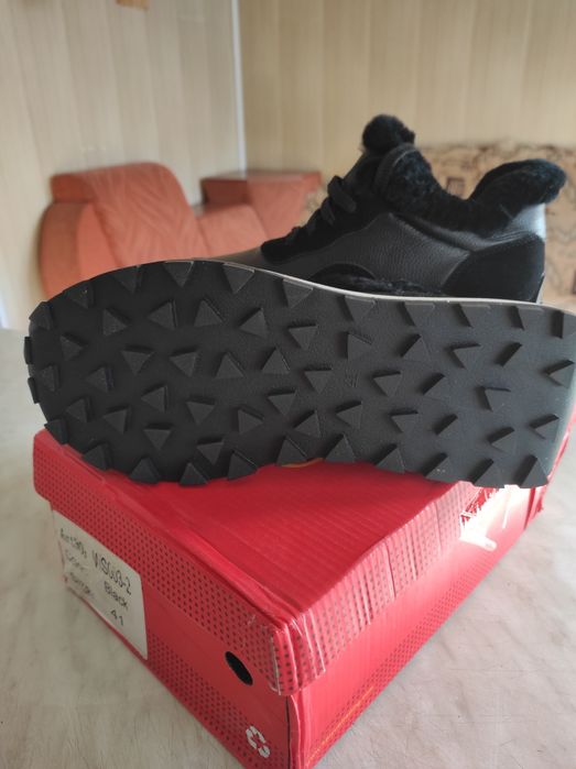 Кроссовки зимние полностью натуралка