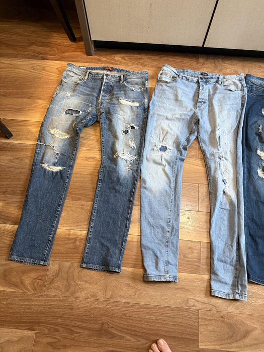 Blugi marimea 34,36, pret 80 lei bucata
