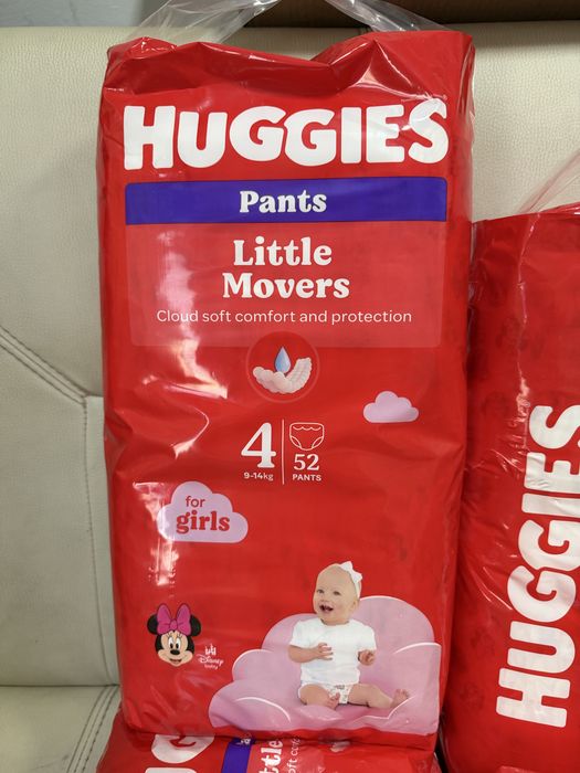 Scutece Chilotel Huggies Little Movers 4, Girl, 9-14 Kg