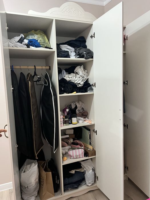 Срочно продам шифонер