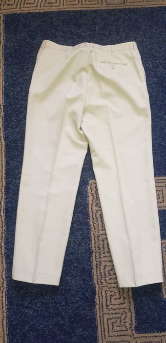 Продам костюм ( тройка  )