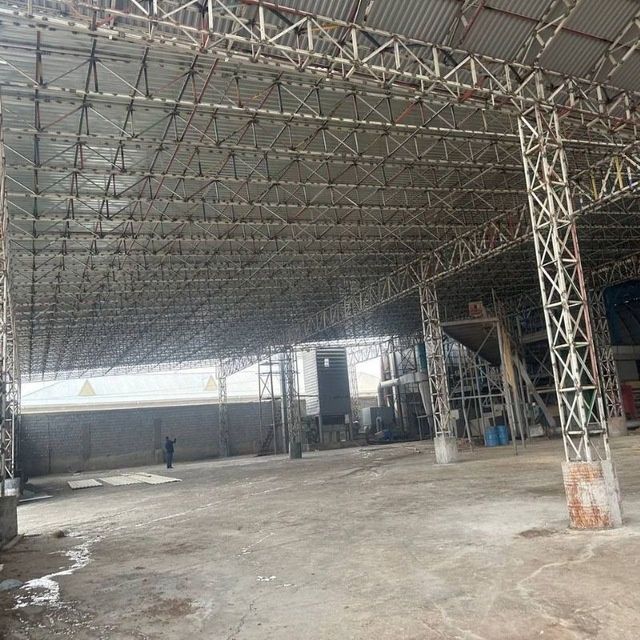 Tom Naves quramiz Katej tomlarini yopamiz