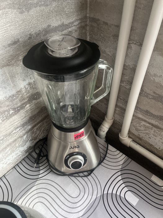 Продам новый блендер