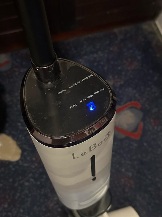 пылесос  моющий вертикальный   Le - bot