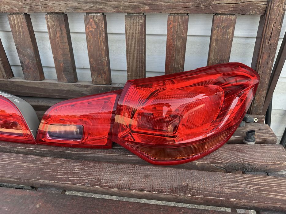 Стоп/Стопове за Опел Астра J комби!!!