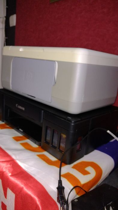 Принтери два продавам