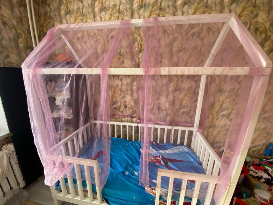 Детская кровать домик 2 шт