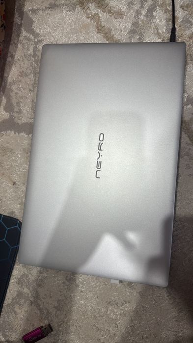 ноутбук новый neyro