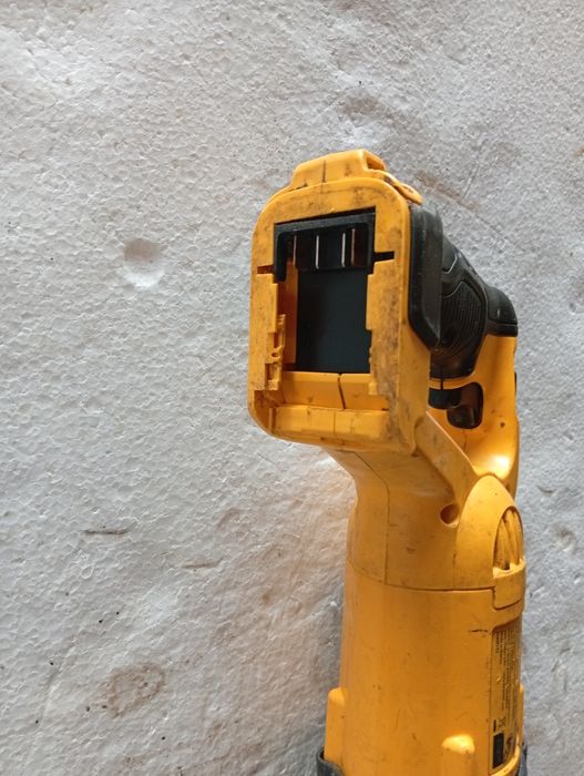 Corp ferăstrău sabie dewalt 18 v