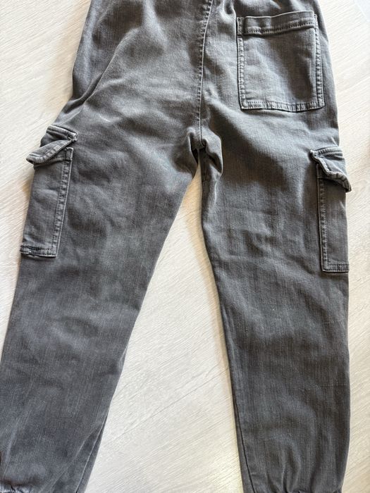 Zara -дънков панталон за момче