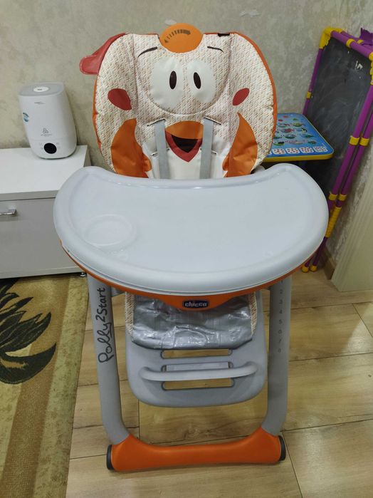 Детский стульчик для кормления