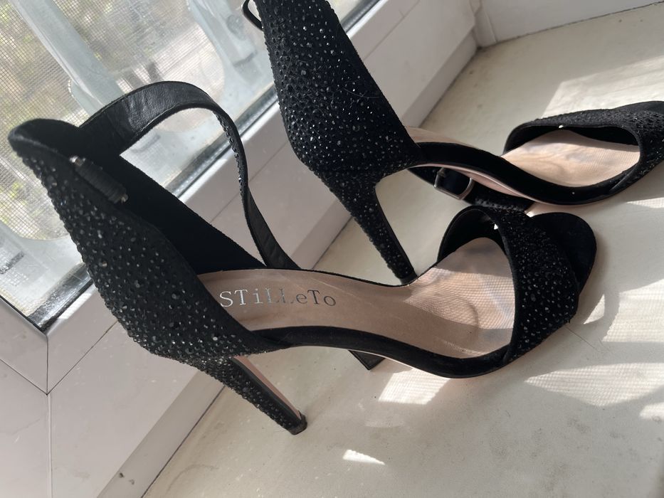 Босоножки 37 размер