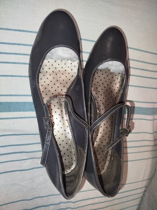 Женские туфли,классические