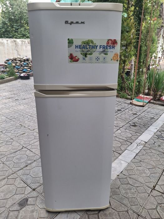 Продаётся двухкамерный холодильник