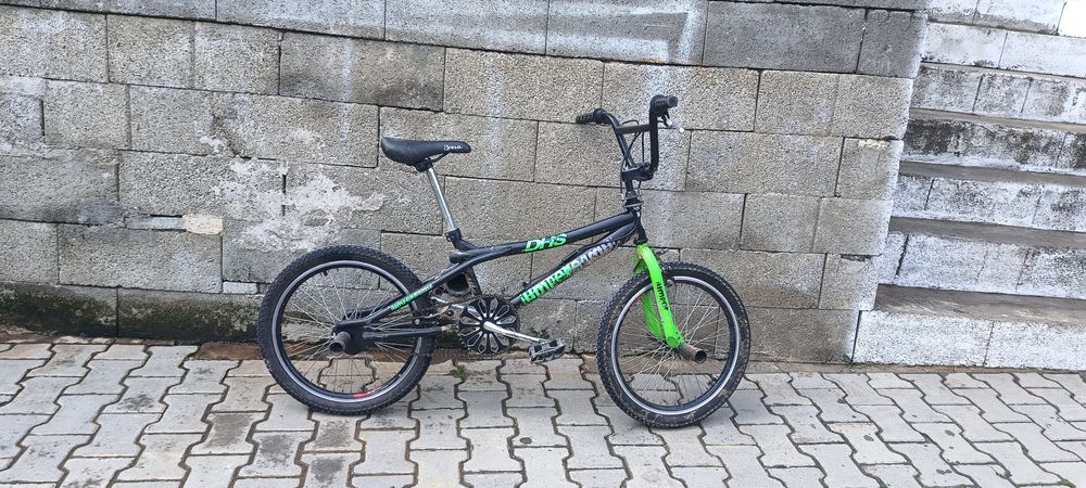 Vând Bmx foarte bun