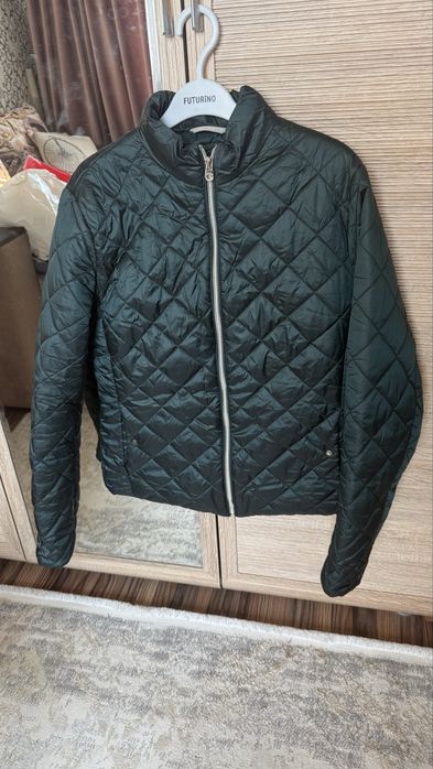 Продам куртки зима и осень