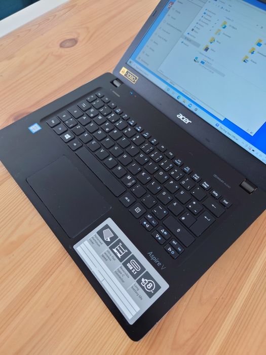 Acer ultraslim 13 inch• i5-6th Gen• 256Gb ssd• Usb C• Geanta noua cadou