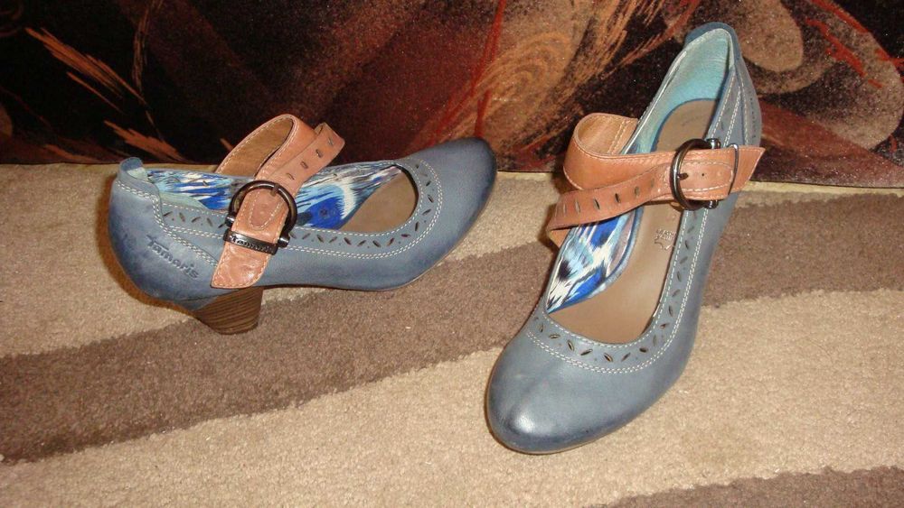 Sandale/Pantofi albastri cu toc, eleganti, nr 38