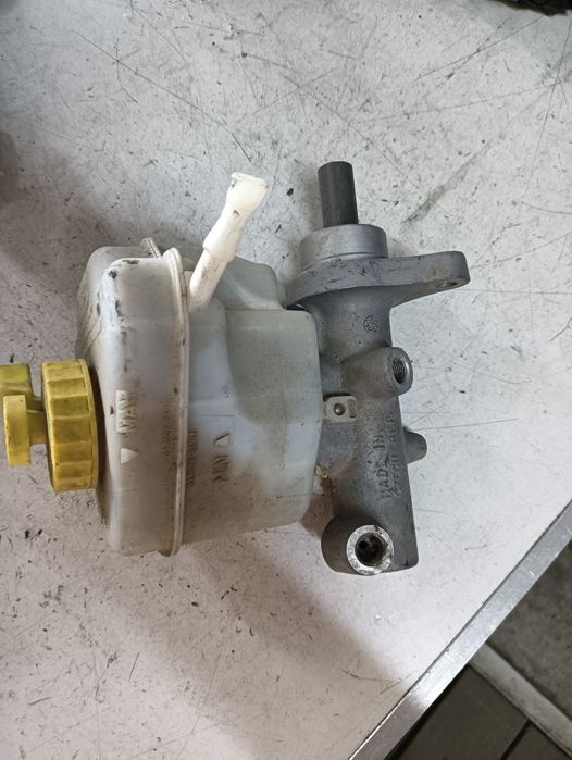 Vas Lichid Frana Audi A4 Iii (8Ec, B7) [ 2004 - 2008 ]