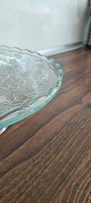 Стъклен поднос с капак/плато с капак на столче