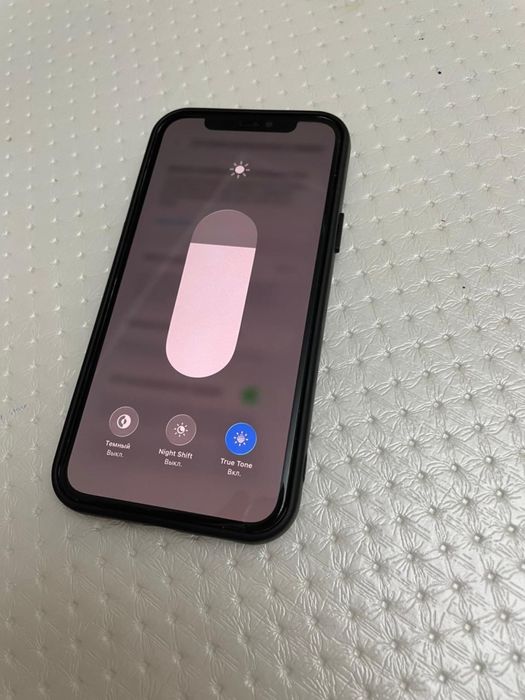 Iphone 12 white в хорошем состоянии