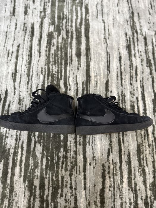 Продаю зимние кроссовки  Nike