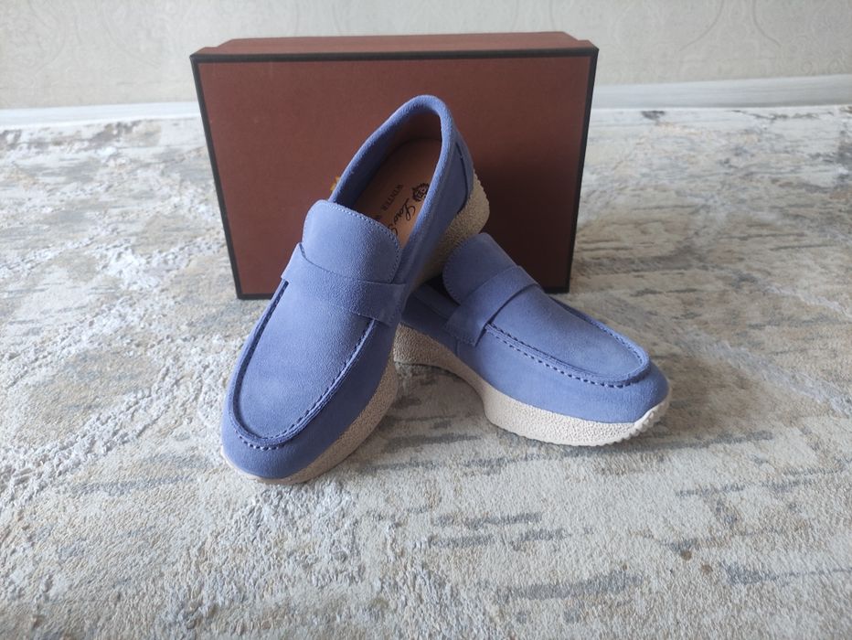 Продам лоферы новые