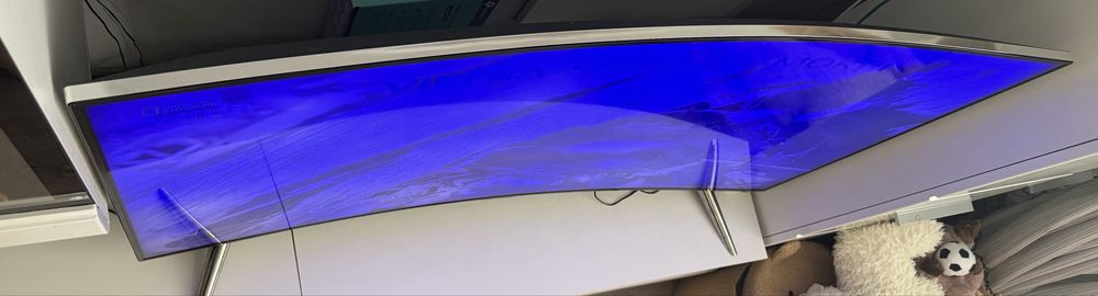 Televizor Panasonic 138cm curbat