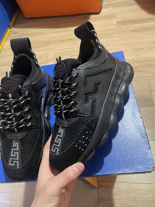 Versace Chain Reaction