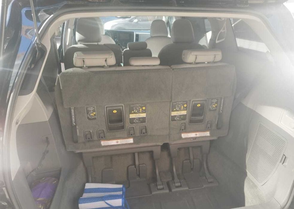 Toyota Sienna (L3) 2017 года