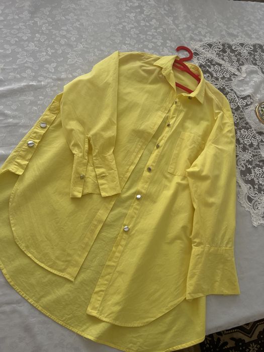 Рубашки разноцветные почти новые 50 000сум