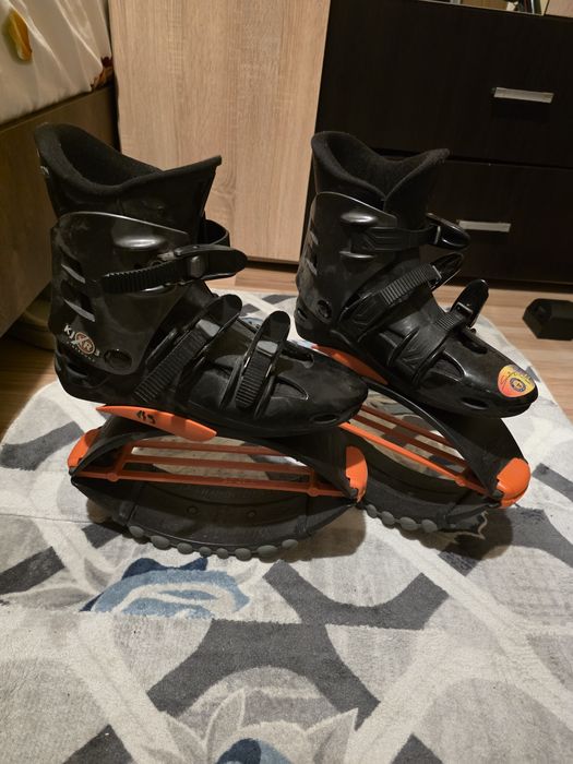 Vând ghete originale Kangoo Jumps KJ-X3 (XR3) – Mărimea M