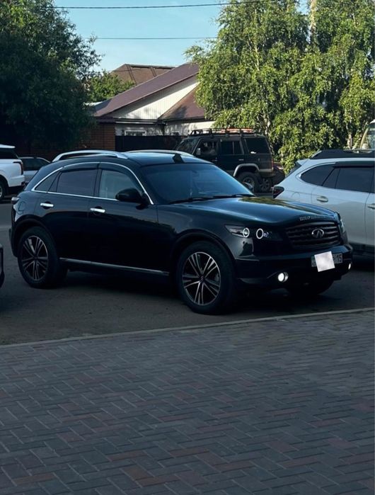 ПРОДАМ Infiniti FX35 3.5 AT