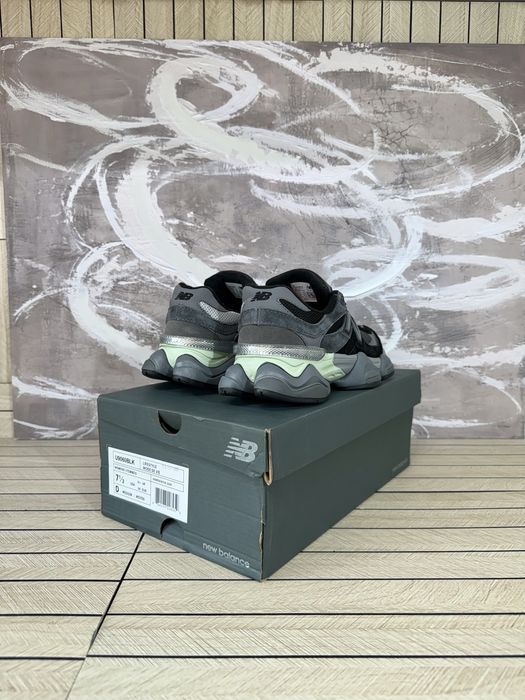 New Balance 9060 Black Grey