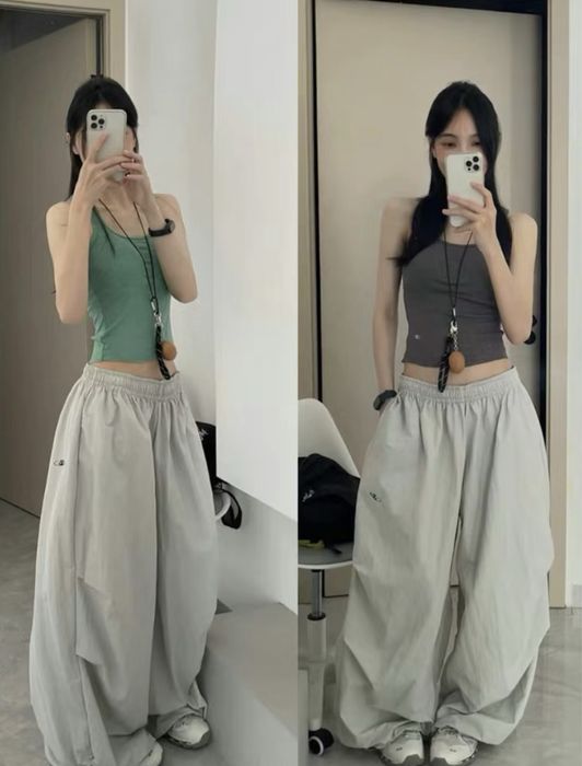 Серые спортивные штаны