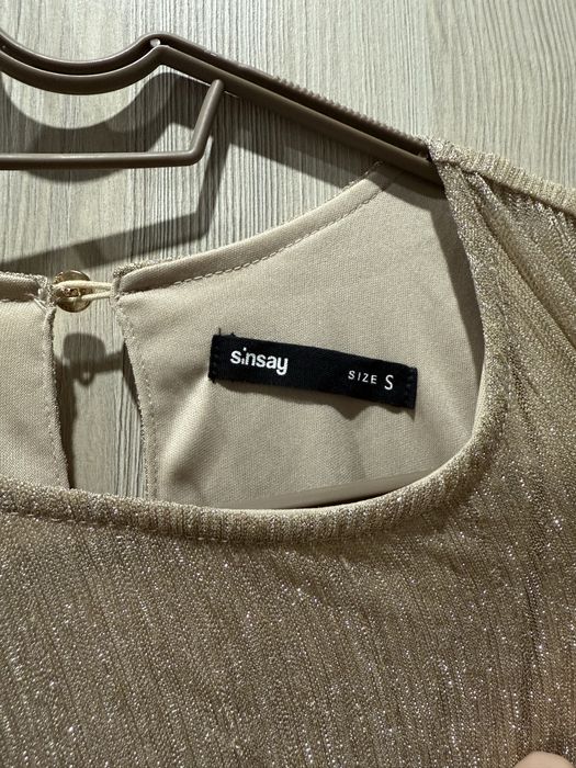 Златна дълга рокля Sinsay