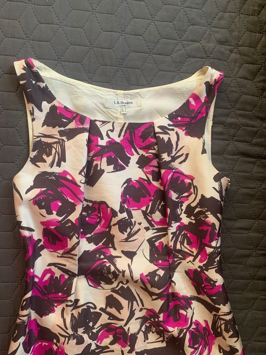 Маркова рокля от Англия