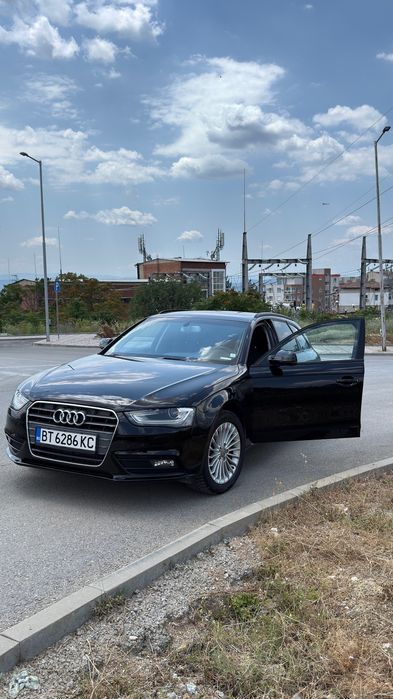 Продавам Audi A4