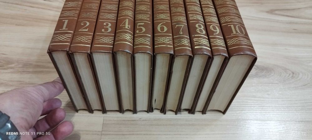 Книги-Карл Маркс - Фридрих Енгелс 
Перфектни !