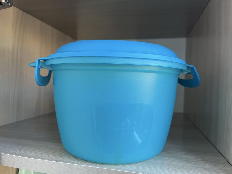 Продаи новую посуду Taperware
