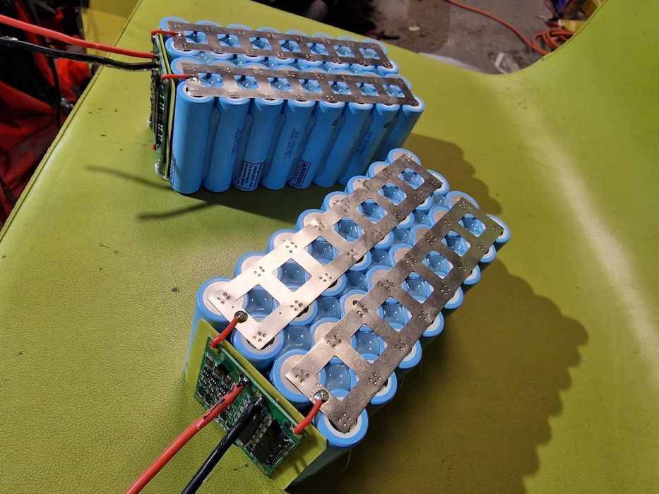 Baterii Li-ion celule LG/Samsung Voltaje si amperaje diferite  !