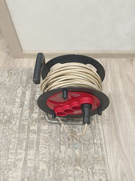 Продам катушка удленитель.