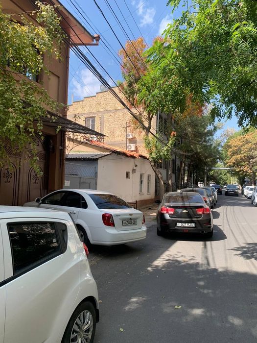 Продажа общий двор Гостиница Россия Цена 75.000у.е