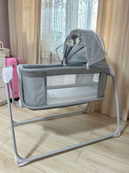 Продаю качелю люльку детскую