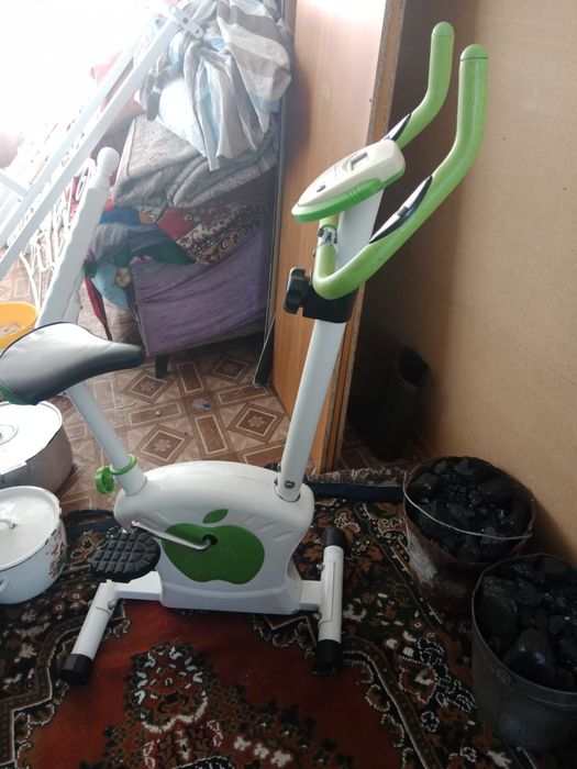 Велотренажер для